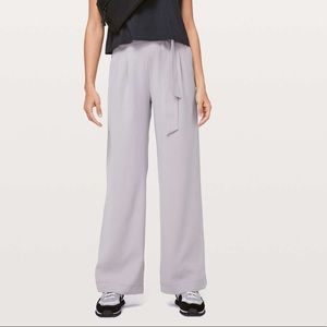 NWT Lululemon Noir Pant